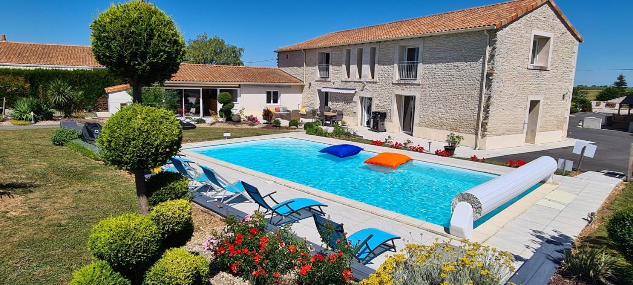 Bed and Breakfast A La Gloriette Neuville-du-Poitou Exterior foto